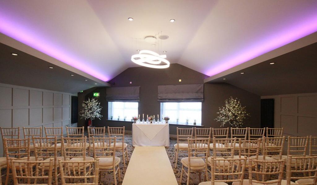 Red Hall Hotel Walmersley Bagian luar foto